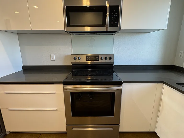 4720 Lamar St #B — Photo 10