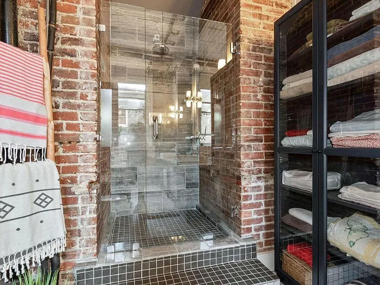 1375 Maryland Ave NE #D — Photo 25
