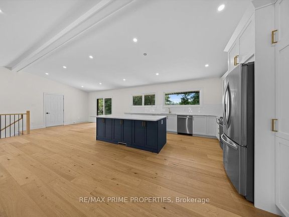 4th image of 6499 Bunker Rd