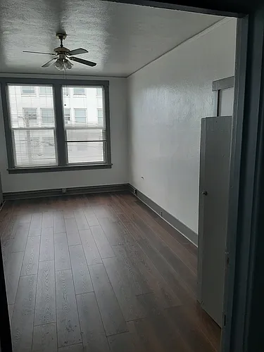 Floor plan 305