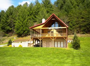 253 River Mountain Dr, Piney Creek, NC 28663