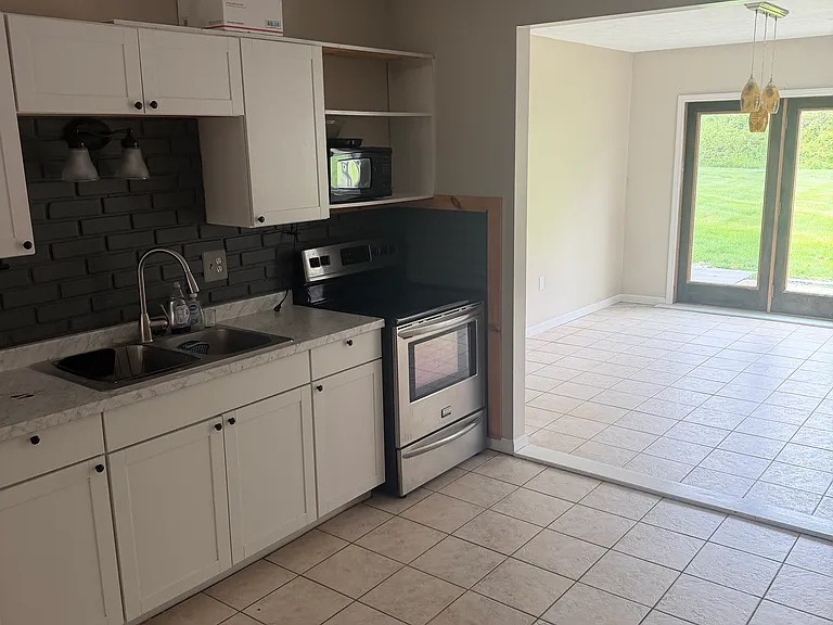 4901 Creaser Rd — Photo 3