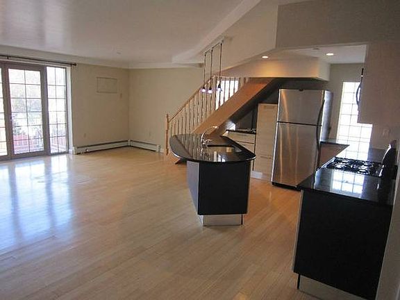3rd image of 8375 117th St APT 7A