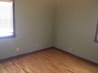 1341 Woodlawn Ave, Grand Haven, MI 49417