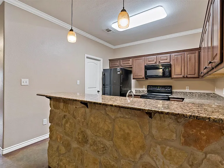 3338 General Pkwy — Photo 6