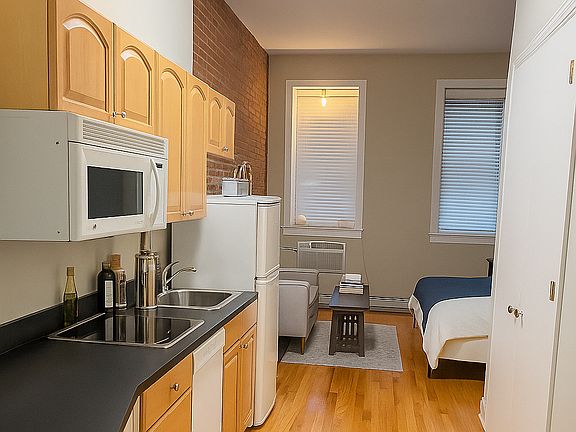 3rd image of 705 9th Ave APT 1A