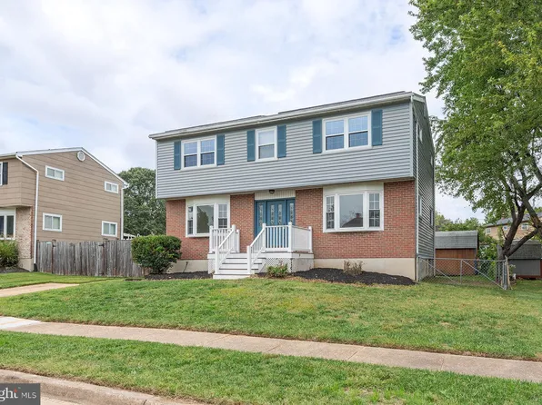 212 Royal Arms Way, Glen Burnie, MD 21061