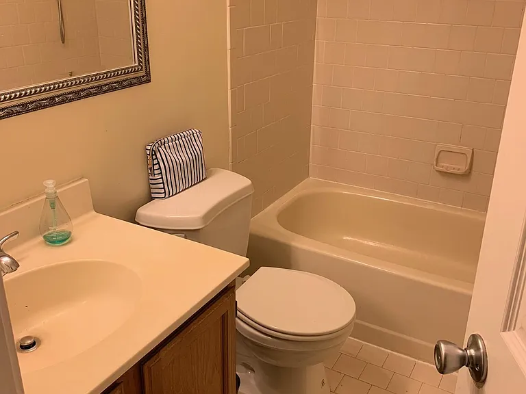 8833 Manahan Dr — Photo 24
