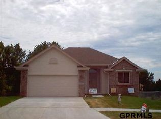 2707 Tara Hls, Council Bluffs, IA 51503