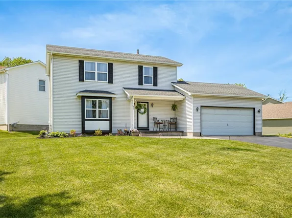 81 Cheshire Ln, Rochester, NY 14624