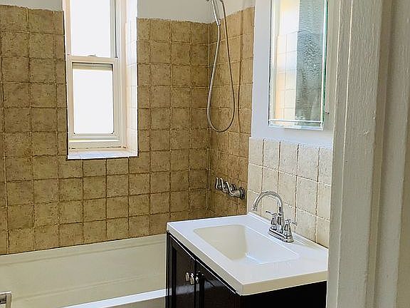 2nd image of 2630 Kingsbridge Ter APT 1A