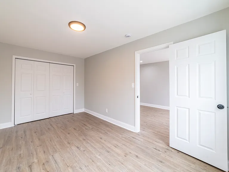 2545 Polk St — Photo 12