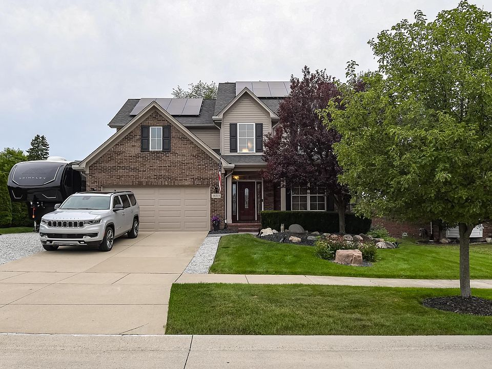 1st image of 38315 Maple Dr