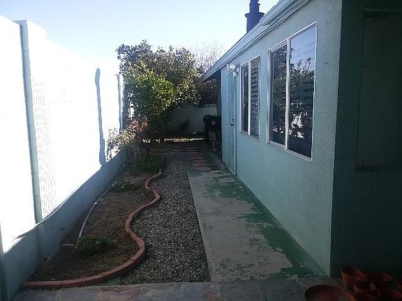 3rd image of 1240 Amberwood Dr