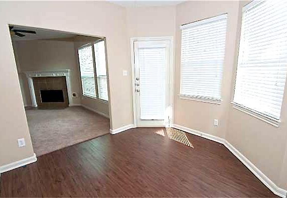 5th image of 1001 Oak Falls Dr