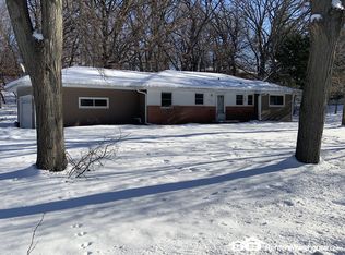 6701 Kingston Dr, Eden Prairie, MN 55346