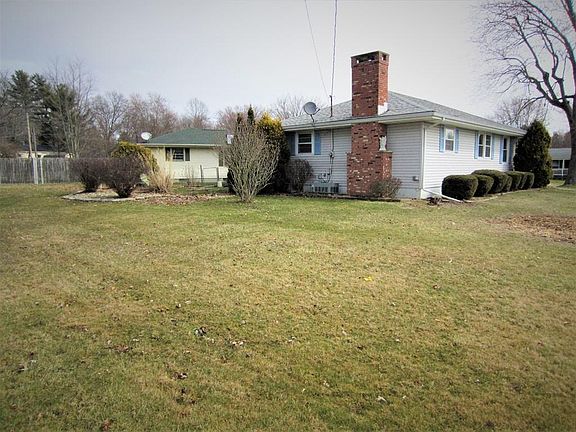 4th image of 818 Sunnyside Dr