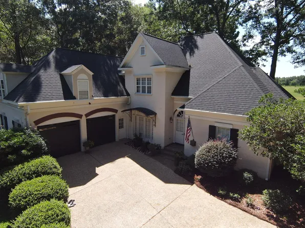 137 Monarch Blvd, Hattiesburg, MS 39402