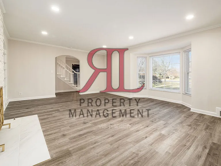 85 Eastmoor Blvd — Photo 16