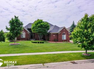 7228 Andrea Ct, Grand Blanc, MI 48439