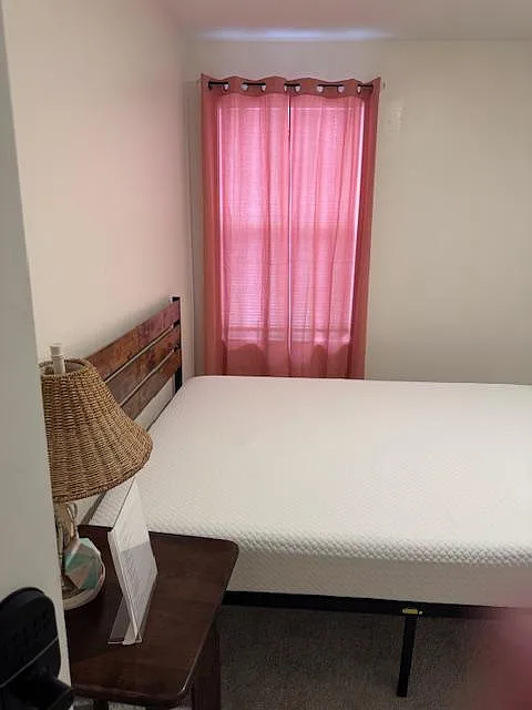 Bed Table and window - River Beacon Blvd