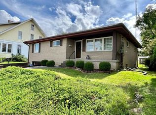 63 Smithfield St, Buckhannon, WV 26201