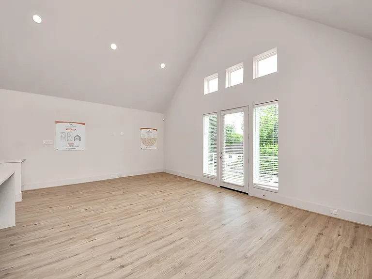1044 Homer St — Photo 14