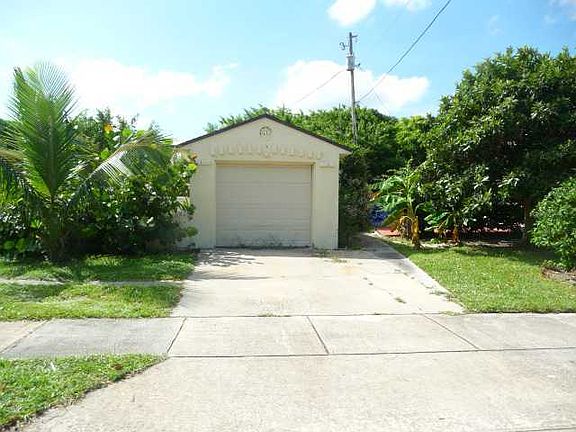 3rd image of 4001 E GREENWOOD Avenue