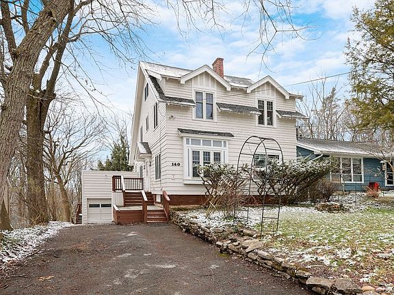 2nd image of 140 Westminster Ave