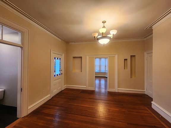 5th image of 95 Doyle Ave #1