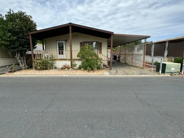 250 E Las Palmas Ave Space 4, Patterson, CA 95363