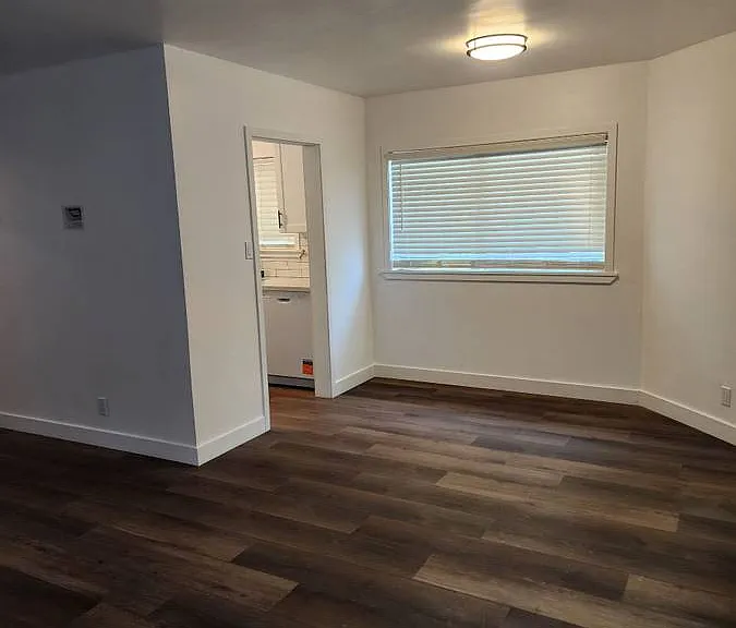 1540 S Orange Grove Ave #4 — Photo 2