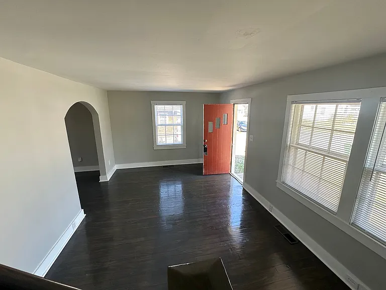 130 Orchard Dr — Photo 8