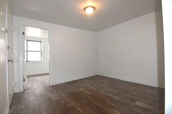 Rented by The Agency | media 13