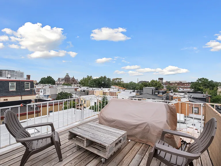 2103 Green St #3F — Photo 2
