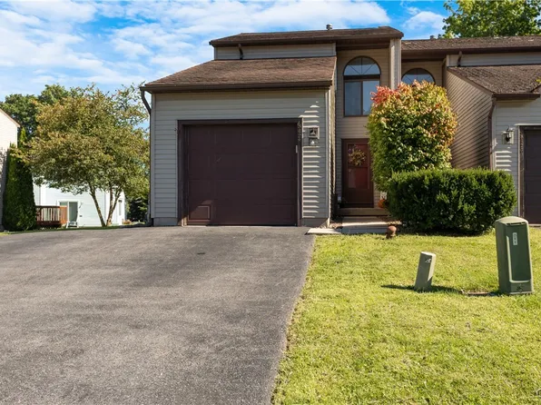 8428 Bubbling Springs Dr, Baldwinsville, NY 13027