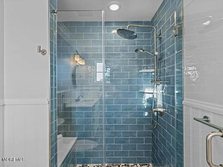 382 Western Ave — Photo 37