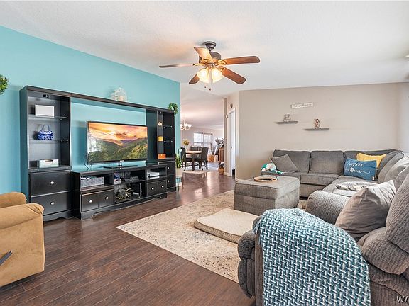 2nd image of 5150 S Pasadena Rd