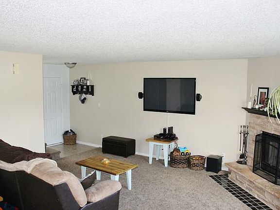 4th image of 14684 Fawn Hollow Ln