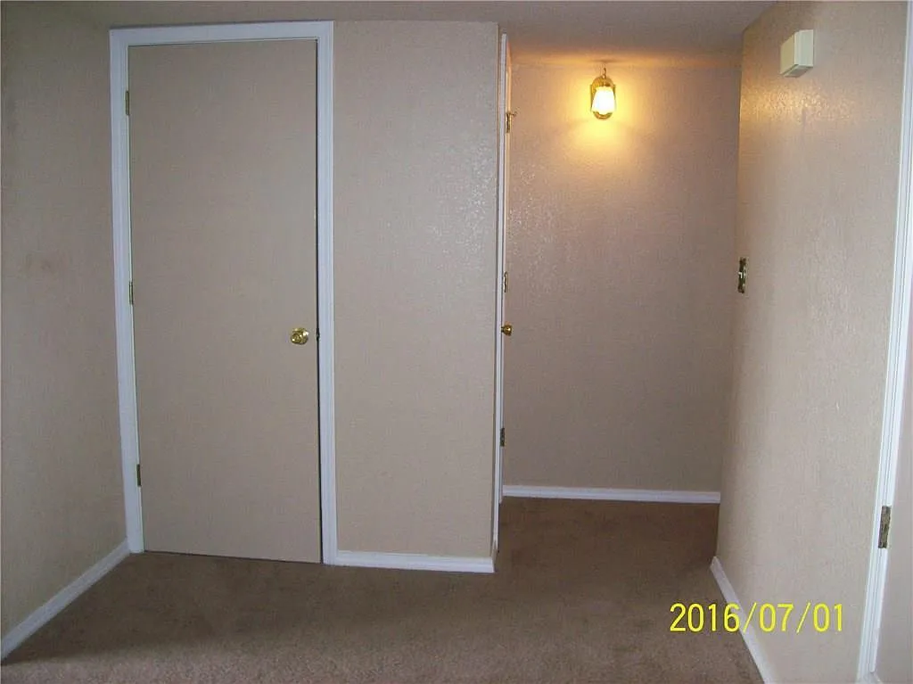 4 bed, 2.0 bath, 1361 sqft, $1,500 — Photo 3