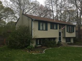 28 Linden Rd, Narragansett, RI 02882