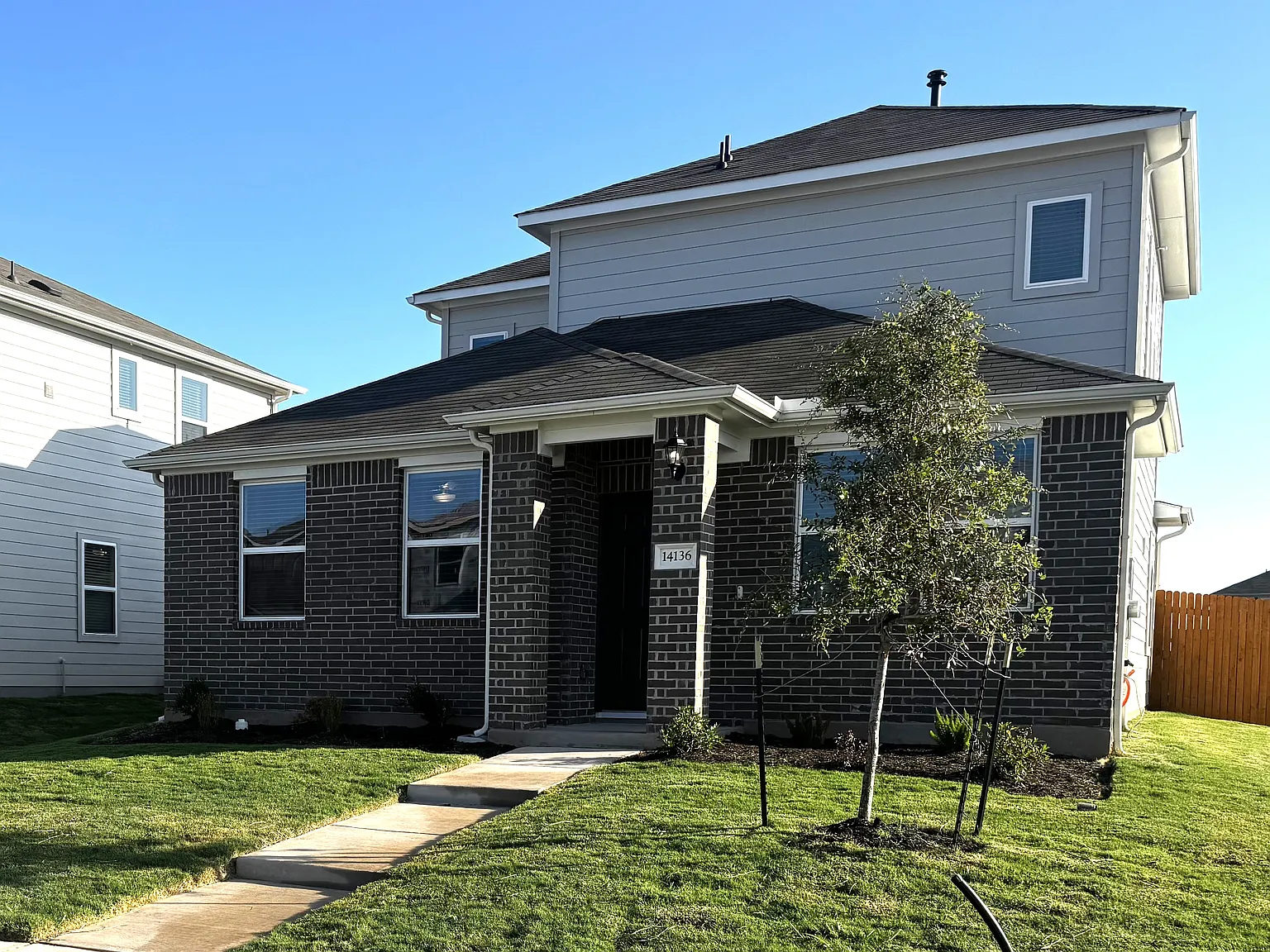 3 bed, 1769 sqft, $2,245 — Photo 2