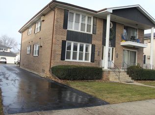4520 Park Ave #2N, Brookfield, IL 60513
