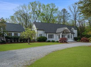 1804 Blue Banks Farm Rd, Greenville, NC 27834