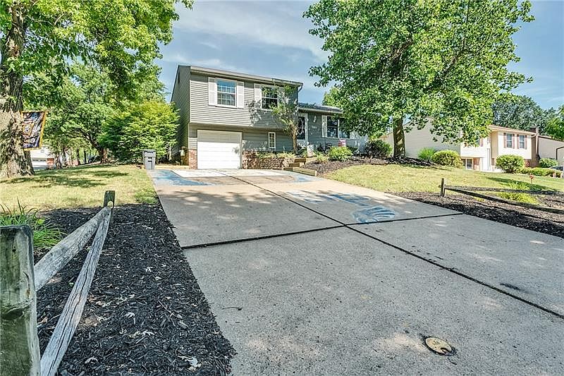 2989 Amy Dr, South Park, PA 15129 Zillow