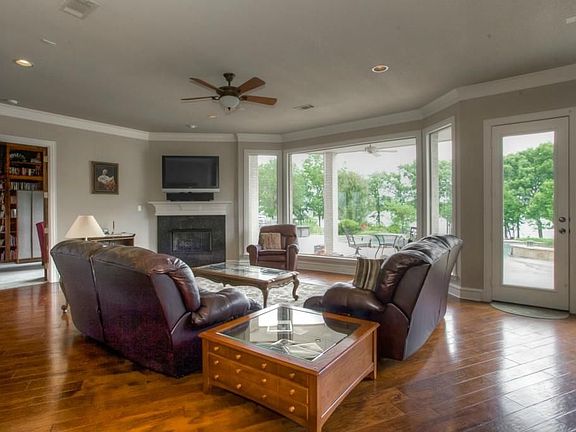 4th image of 6016 Lakeside Dr
