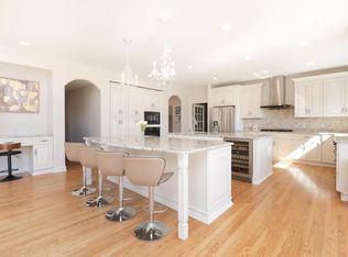 1156 Four Winds Way, Hartland, WI 53029