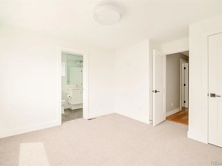 3610 Vallejo St #A — Photo 17