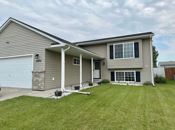 6050 24th St S, Fargo, ND 58104