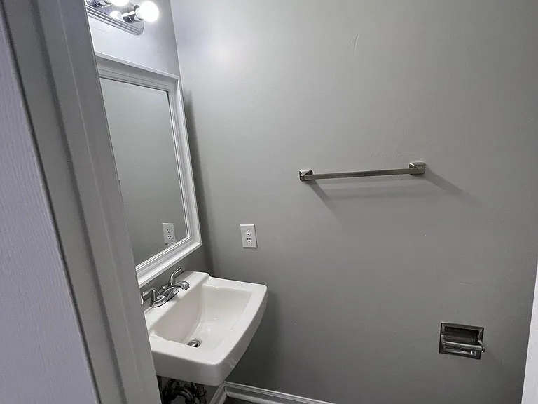 1603 Whisperwood St #B — Photo 9
